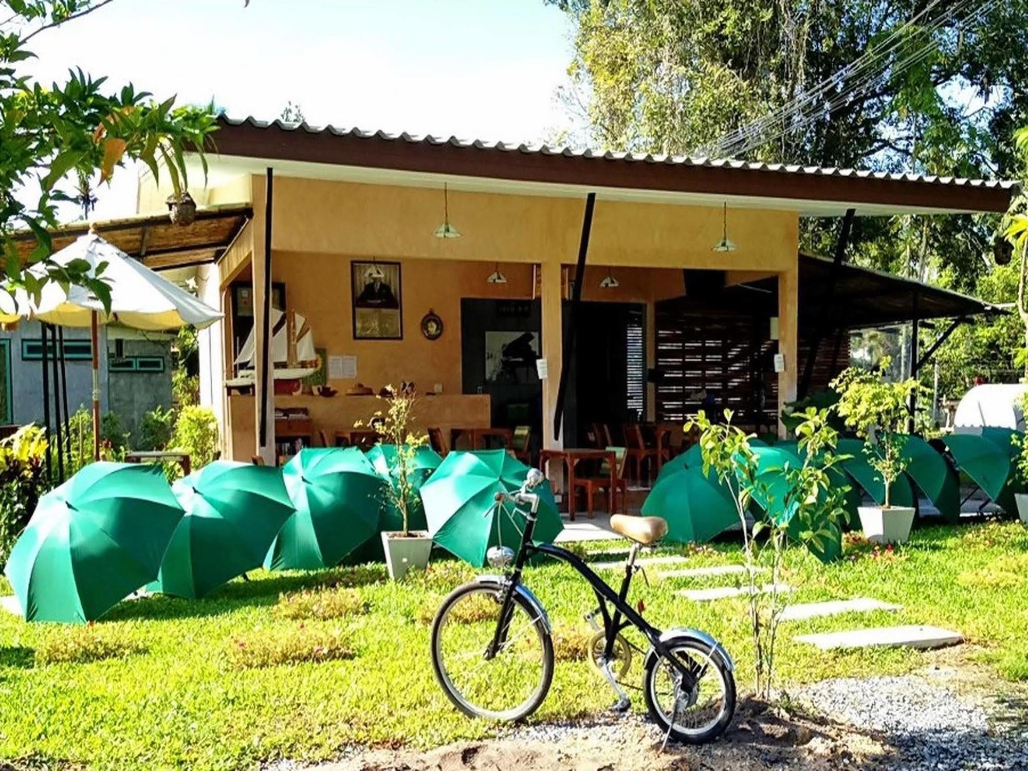 The Gleam Resort Satun Esterno foto